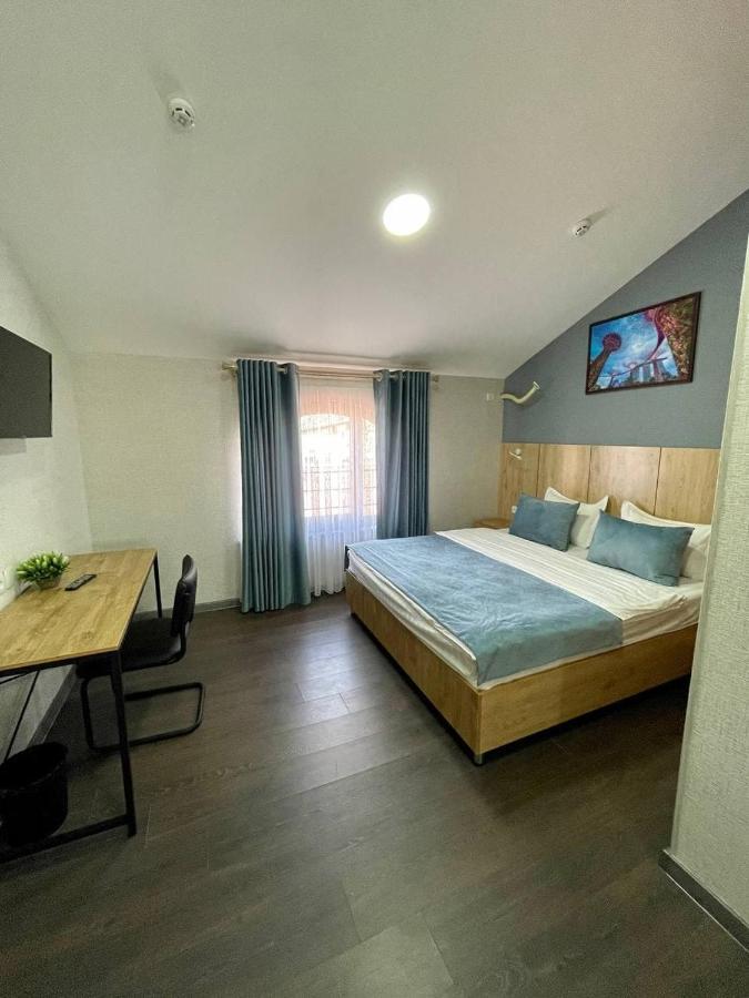 Bobur Hotel タシュケント エクステリア 写真
