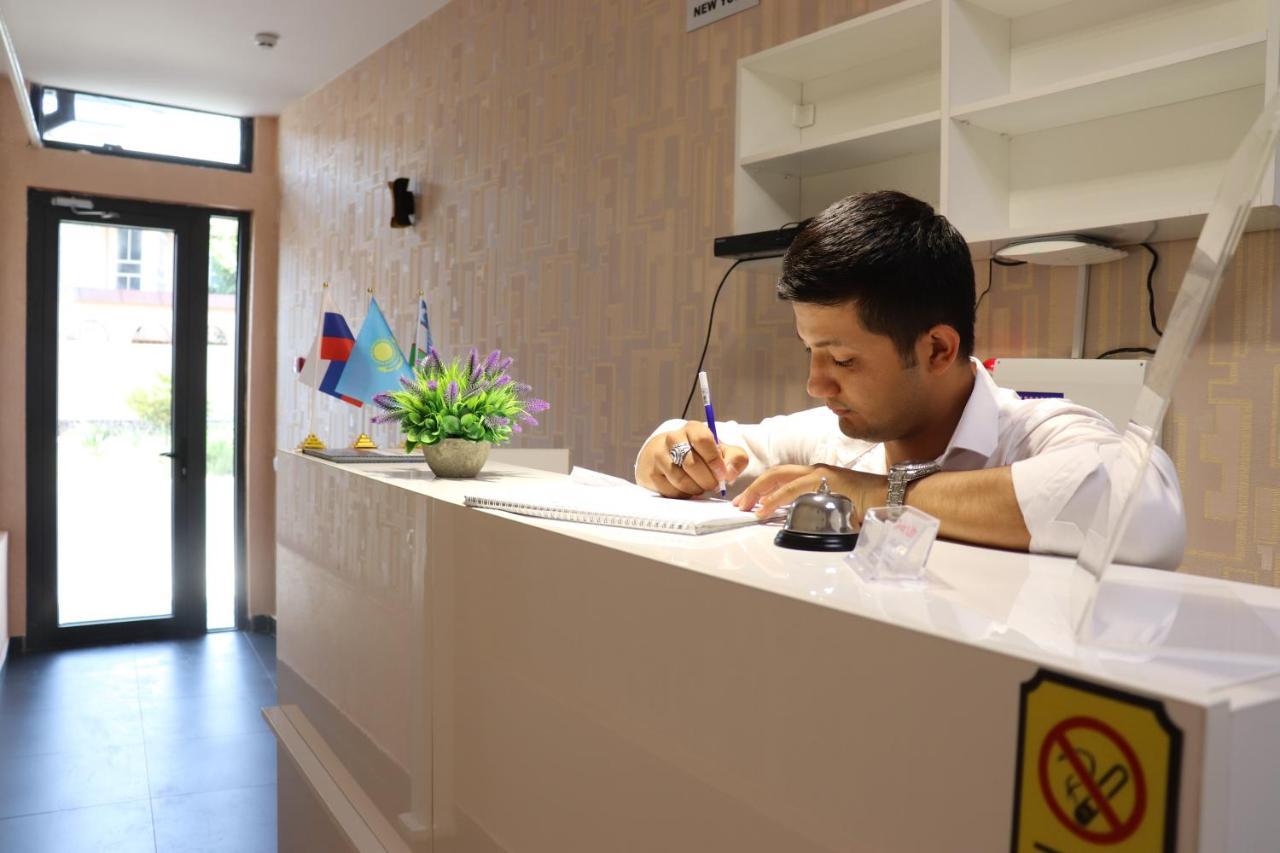 Bobur Hotel タシュケント エクステリア 写真