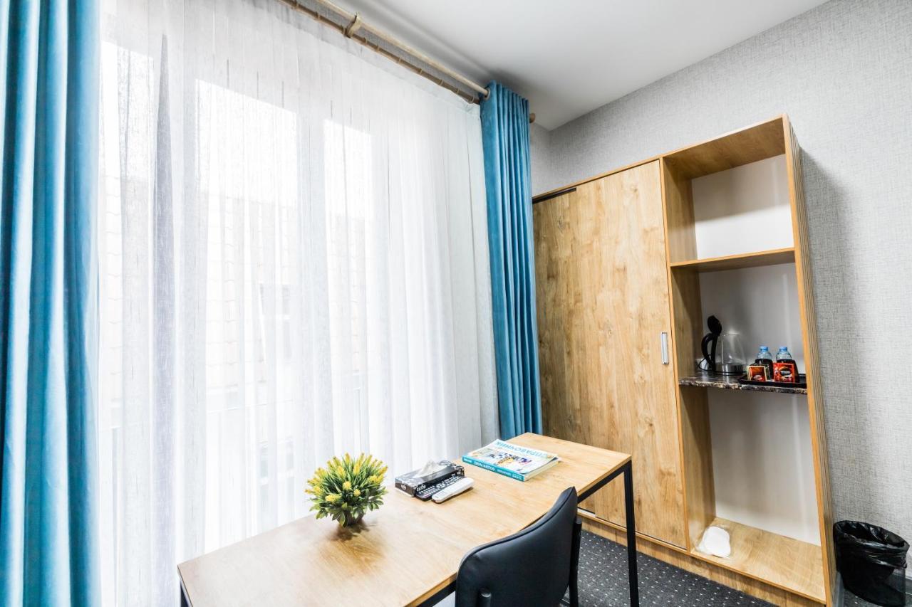 Bobur Hotel タシュケント エクステリア 写真