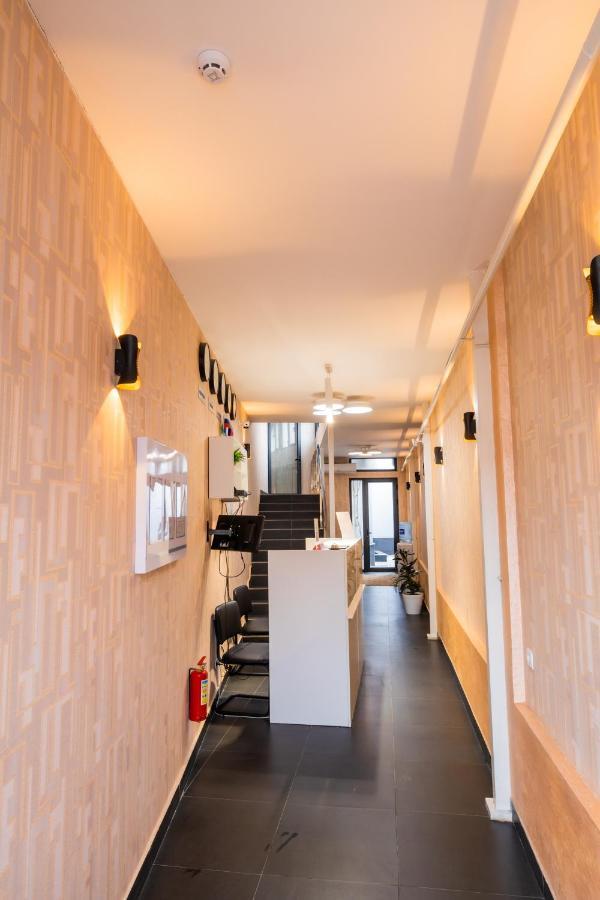 Bobur Hotel タシュケント エクステリア 写真