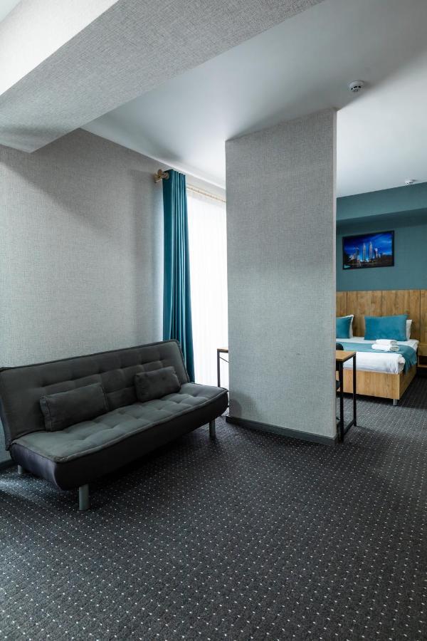 Bobur Hotel タシュケント エクステリア 写真