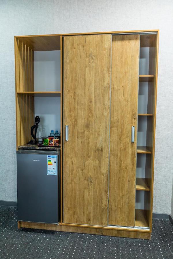 Bobur Hotel タシュケント エクステリア 写真